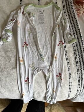 Kyte Baby Onesie, Zipper and footed